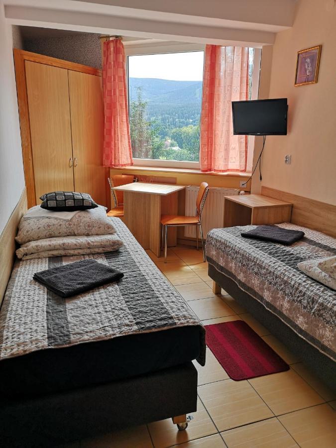 Willa Mona Bed & Breakfast Szklarska Poreba Ngoại thất bức ảnh