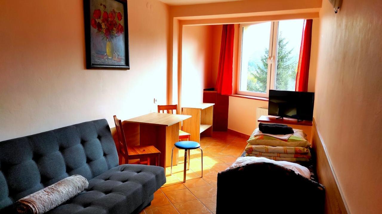 Willa Mona Bed & Breakfast Szklarska Poreba Ngoại thất bức ảnh