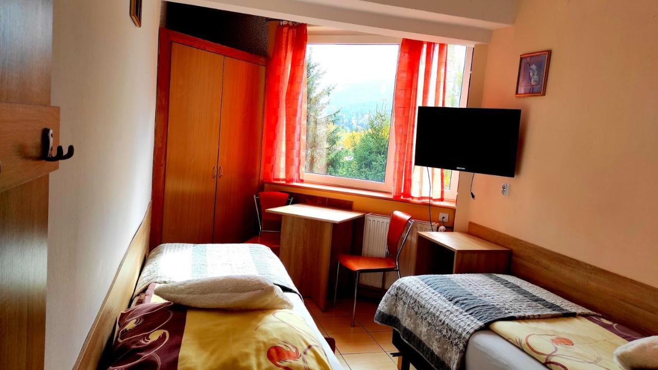 Willa Mona Bed & Breakfast Szklarska Poreba Ngoại thất bức ảnh