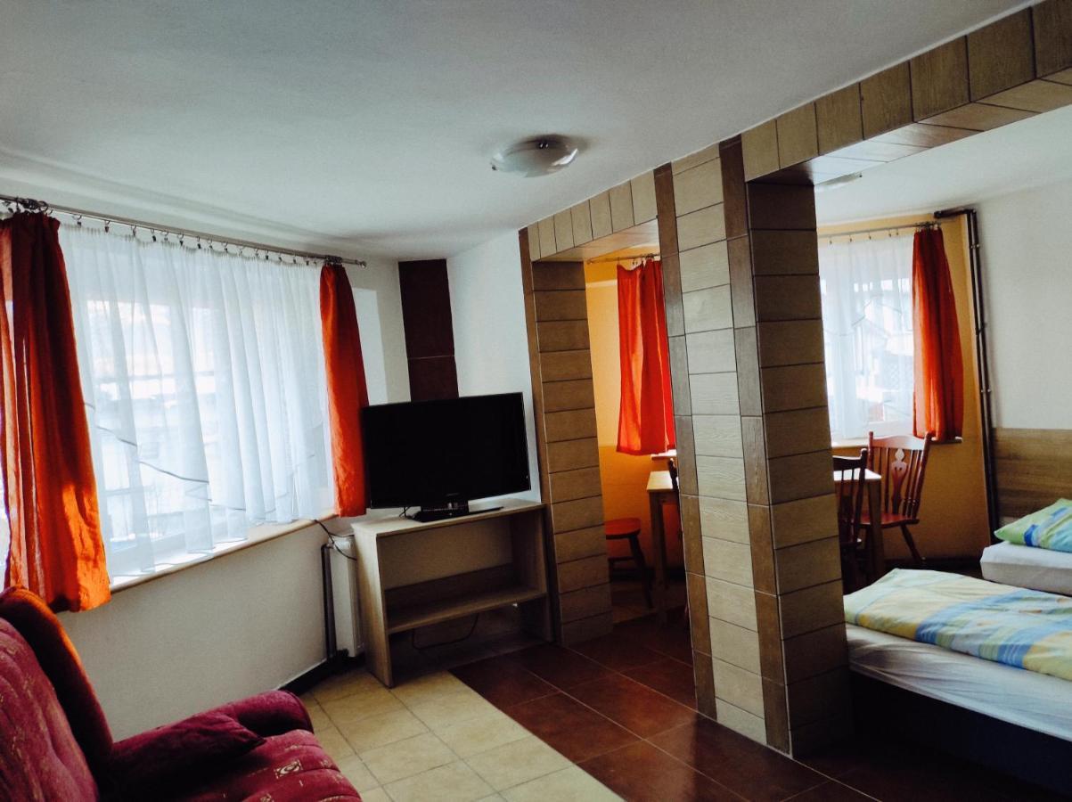 Willa Mona Bed & Breakfast Szklarska Poreba Ngoại thất bức ảnh