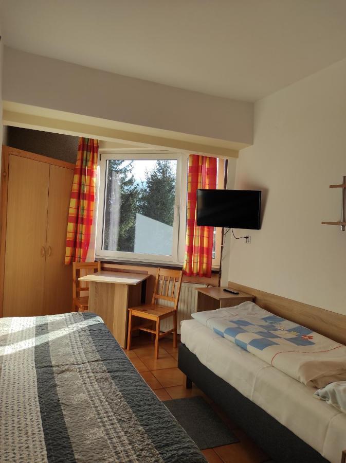 Willa Mona Bed & Breakfast Szklarska Poreba Phòng bức ảnh