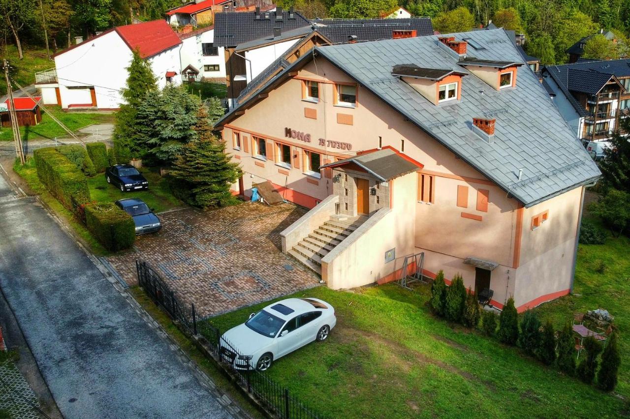 Willa Mona Bed & Breakfast Szklarska Poreba Ngoại thất bức ảnh