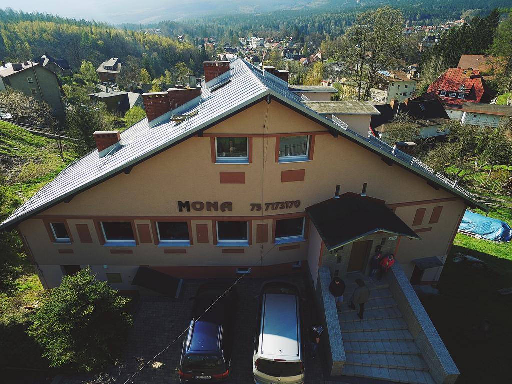 Willa Mona Bed & Breakfast Szklarska Poreba Ngoại thất bức ảnh