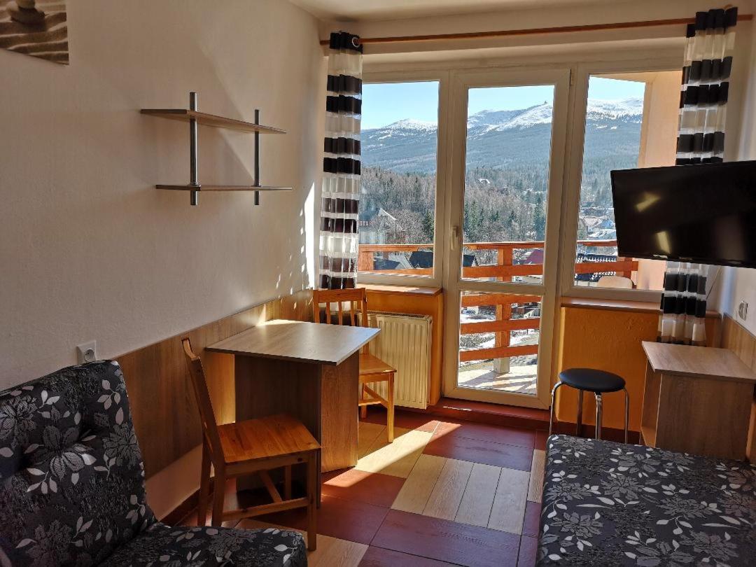 Willa Mona Bed & Breakfast Szklarska Poreba Ngoại thất bức ảnh